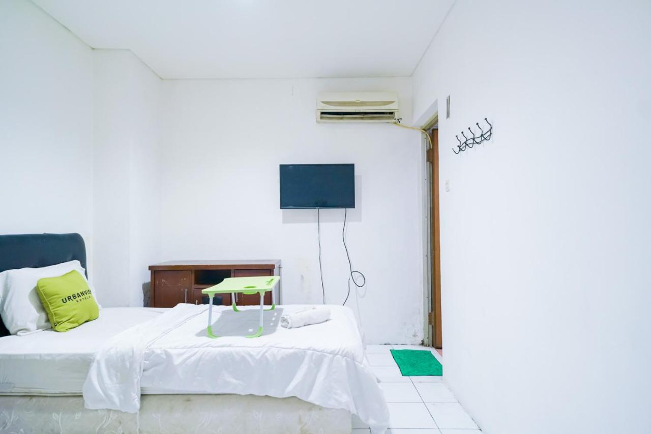 Urbanview Hotel Bes Mangga Besar By Reddoorz 雅加达 外观 照片