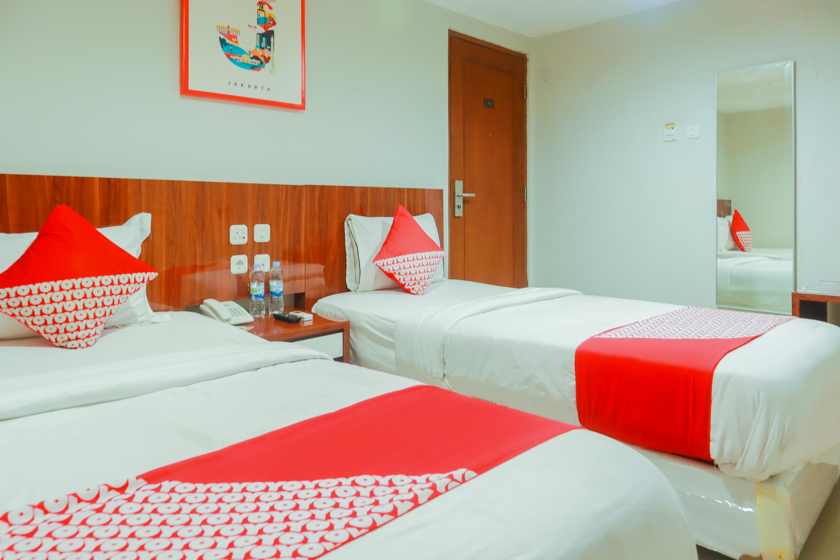 Urbanview Hotel Bes Mangga Besar By Reddoorz 雅加达 外观 照片